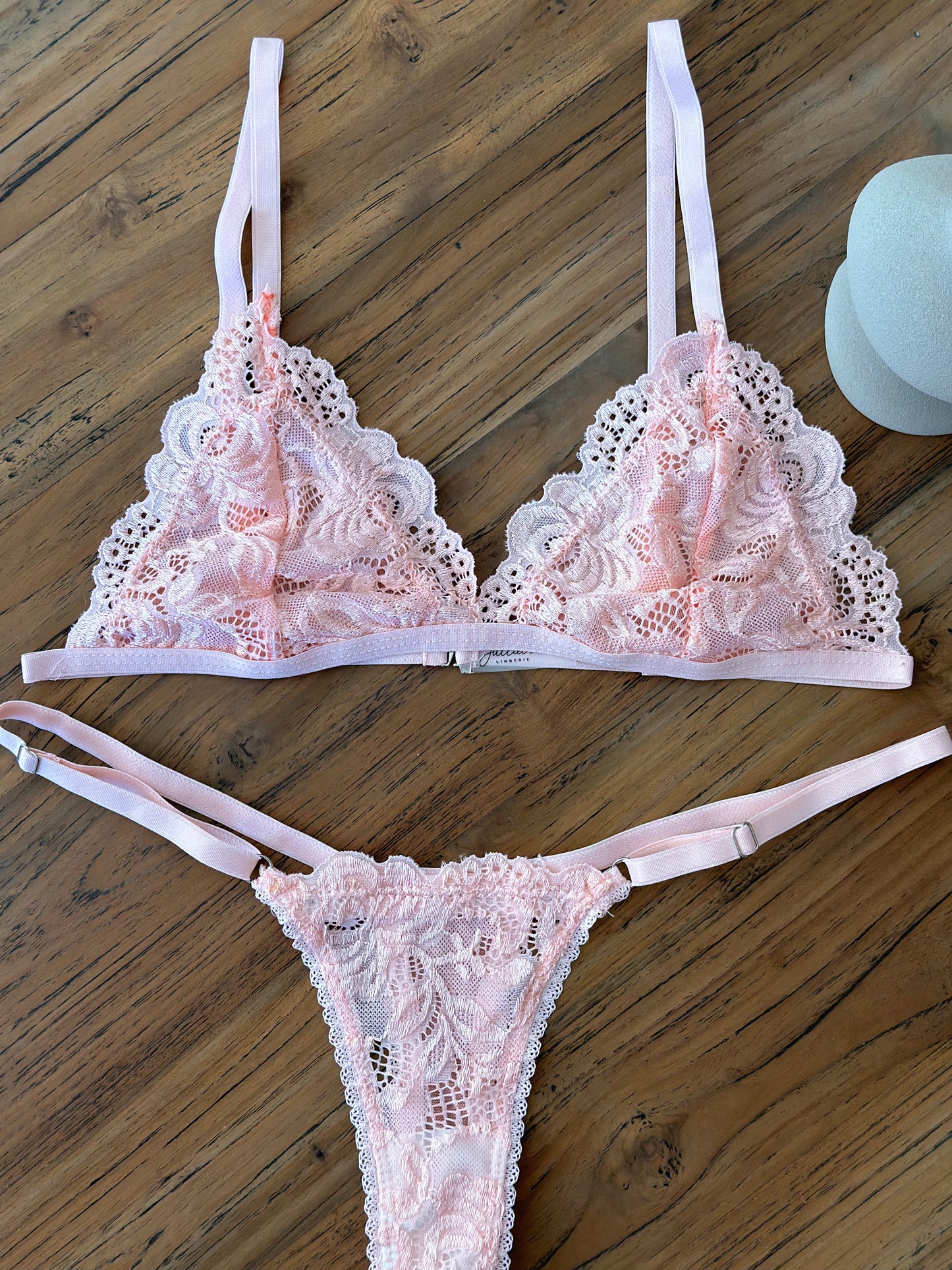 Ariel Basic Rosa Claro