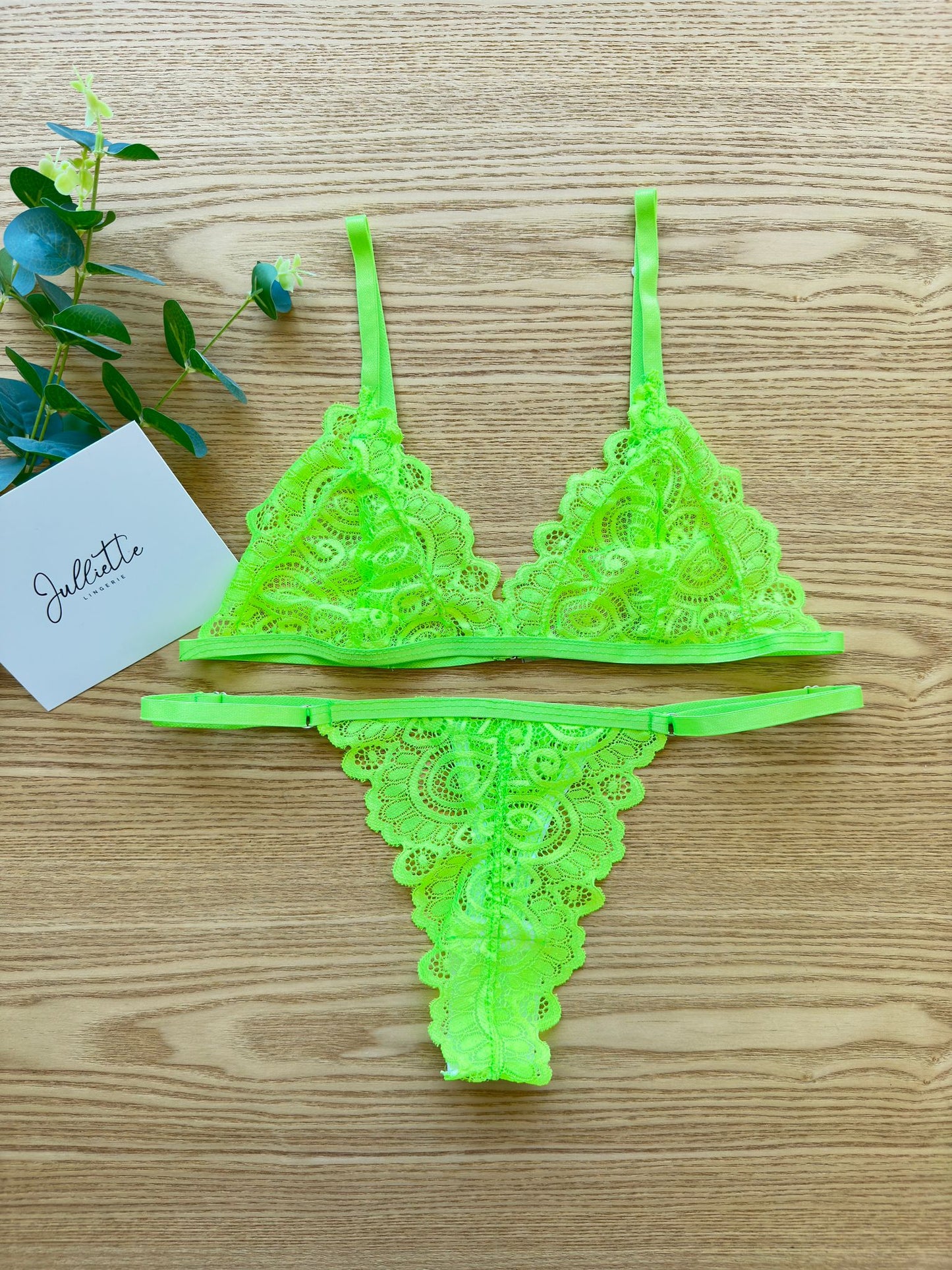 Ariel Amarillo Fluor